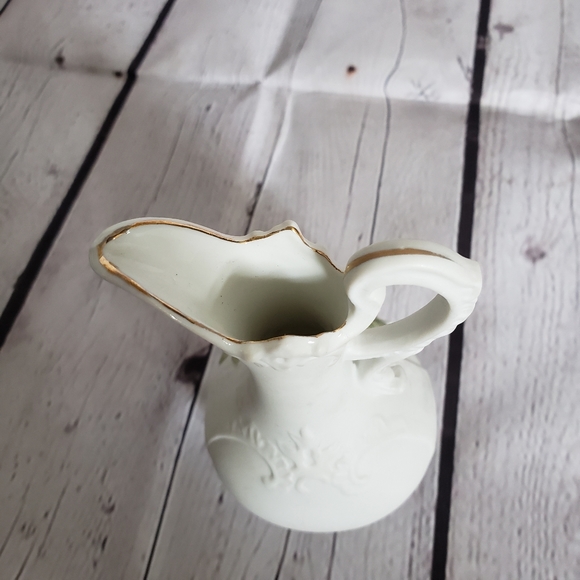 Lefton China 6 inch Floral Bud Vase Ivory Gold Painted Trim Handle - Picture 5 of 12